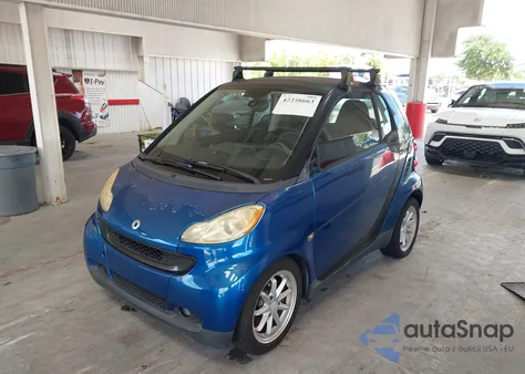 2008 Smart Fortwo Passion/Pure z USA, uszkodzony, nr VIN WMEEJ31X28K123879